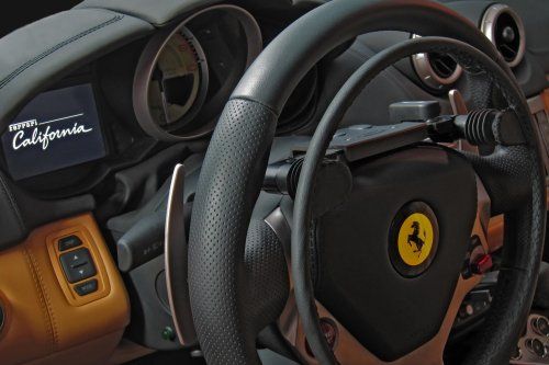 Con el firme deseo de ofrecer a nuestros clientes la mejor calidad y la mayor fiabilidad, Talleres Ausan trabaja con Guidosimplex, quien desarrolla y distribuye una amplia gama de adaptaciones que han sido testadas, documentadas y certificadas por la UCA.
Somos veteranos en adaptación de vehículos para minusválidos e instalación de equipos especializados. Adaptamos todo tipo de coches tanto para el conductor como los viajeros.
 

Aceleradores
Frenos y accionadores
Accionadores de mandos
Embragues automáticos
Pomos y empuñaduras
Adaptacion de pedales
Tetraplejia
Aceleradores y frenos
Sistemas que combinan acelerador y freno en un solo dispositivo

 
 